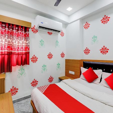 Hotel O Green City Surat Bagian luar foto